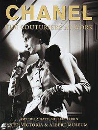 Chanel: The Couturiere at Work