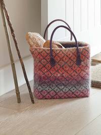 Библия многоцветных узоров Fair Isle. 60 традиционных мотивов и 11 потрясающих проектов