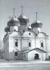 Каргополь. Архитектурное наследие в фотографиях / Kargopol: Architectural Heritage in Photographs