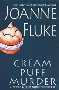 Cream Puff Murder (Hannah Swensen Mysteries With Recipes)