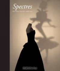 Spectres : When Fashion Turns Back
