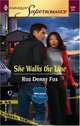 She Walks the Line : Women in Blue (Harlequin Superromance No. 1254), Roz Denny Fox 